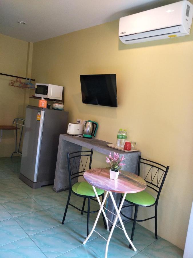 بيت شباب Airee Mini House شاطئ بانغ تاو المظهر الخارجي الصورة